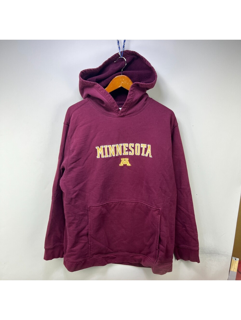 VTG University of Minnesota Golden Gophers College Hoodie L